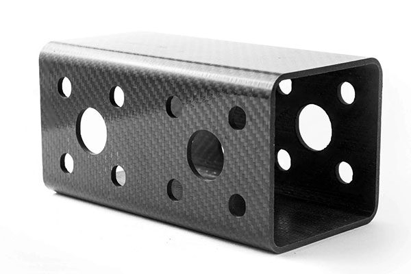 碳纤维配件是如何“炼”成的?揭秘非标零部件的诞生过程